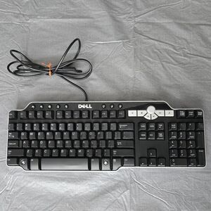 Dell SK-8135 USB Hub Wired Multimedia Keyboard Black